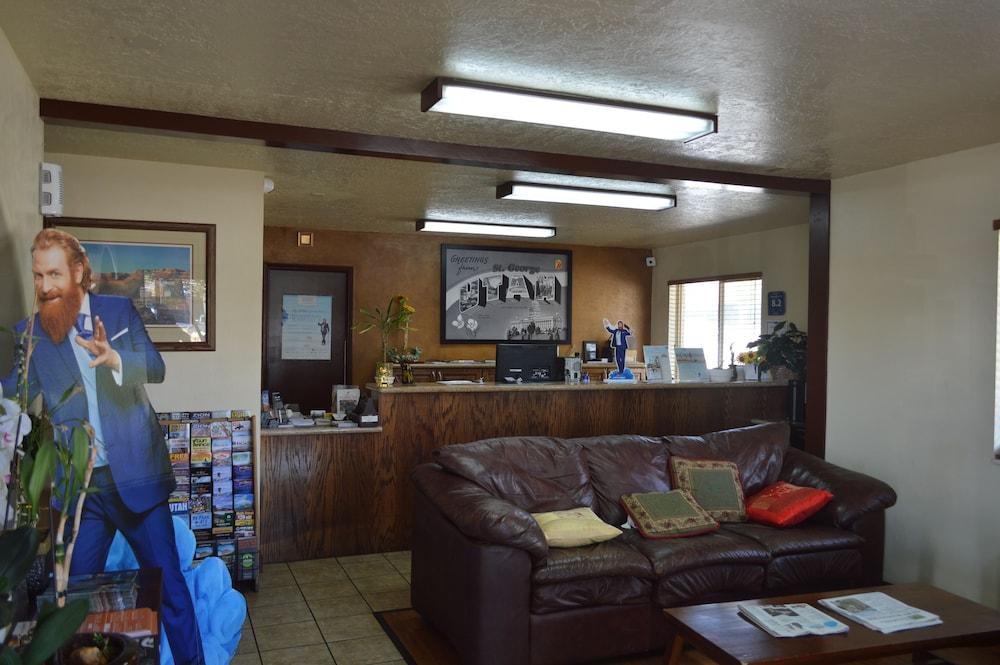 Super 8 By Wyndham St. George Ut Motel Exterior photo